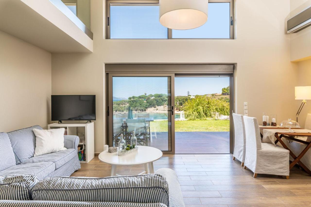 Villa Idyle - Beachfront Residence Tragana  Exterior photo
