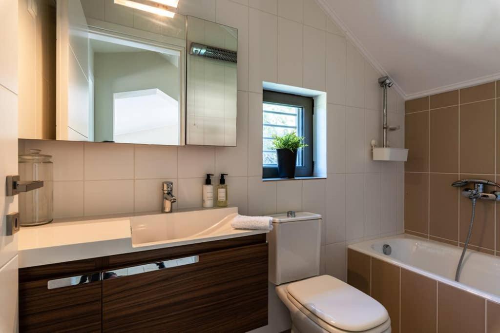 Villa Idyle - Beachfront Residence Tragana  Exterior photo